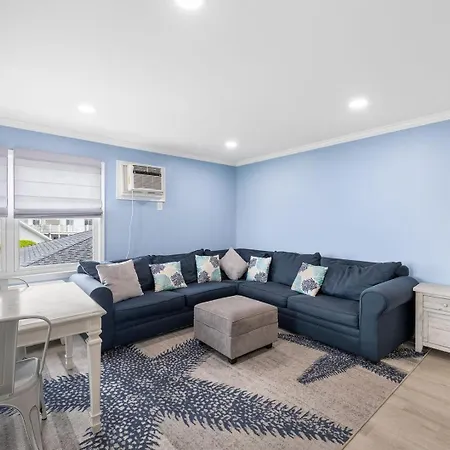 322 Sunset Drive Apartment